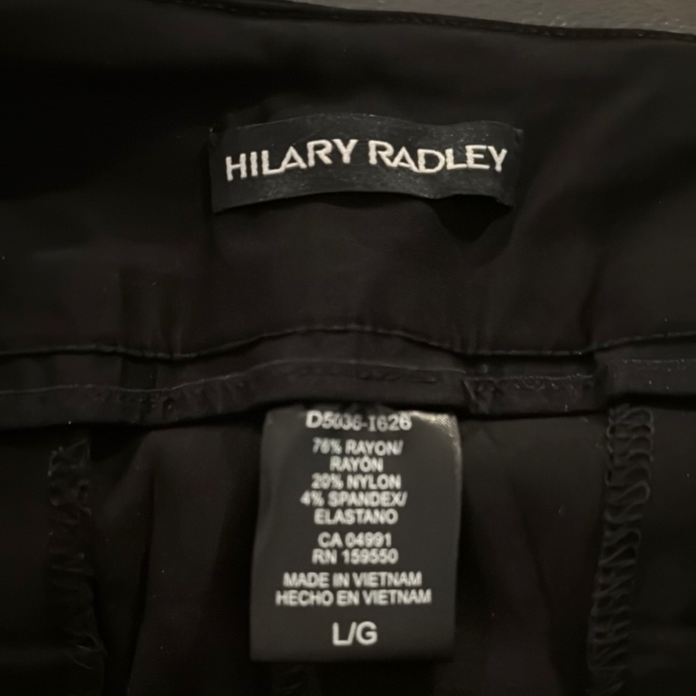 Hilary Radley NWT Black pull up Bermuda Shorts. Size Large - Picture 5 of 5